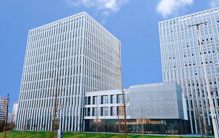 重庆雾朗科技网络创新产品与同类技术方案的应用对比